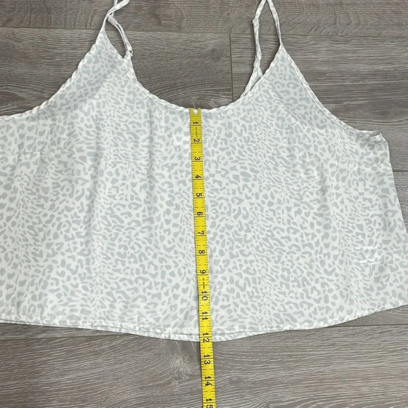 NWOT Colsie Satin Cami and Shorts Sleep Pajama Set Gray White Print XL - Picture 6 of 16